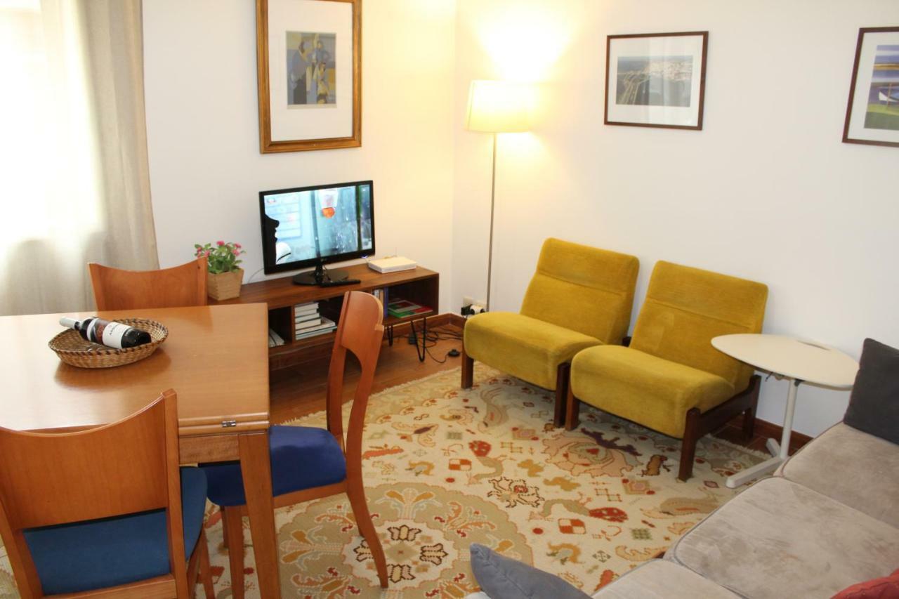Quiet And Central Apartment Авейру Экстерьер фото